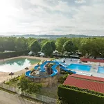 Chateau De Galaure Kamp alanı *