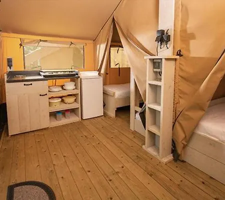 Camping Chateau De Galaure Chateauneuf-de-Galaure