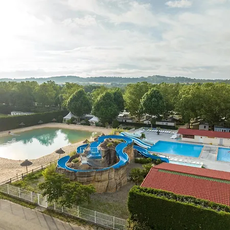 Chateau De Galaure Camping *