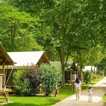 Campsite Chateau De Galaure